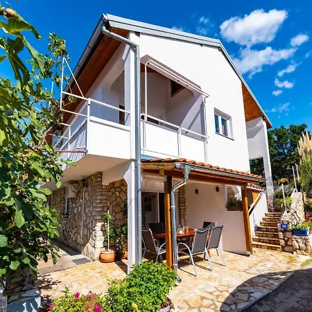 In Jasenice 35362 Appartamento *
