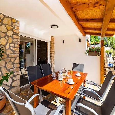 Appartamento In Jasenice 35362